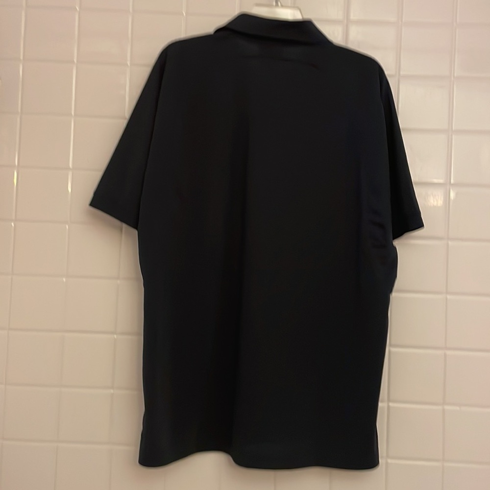 NWOT Aramark (Flex Fit) short sleeves navy blue polo shirt. Size L - Picture 5 of 15